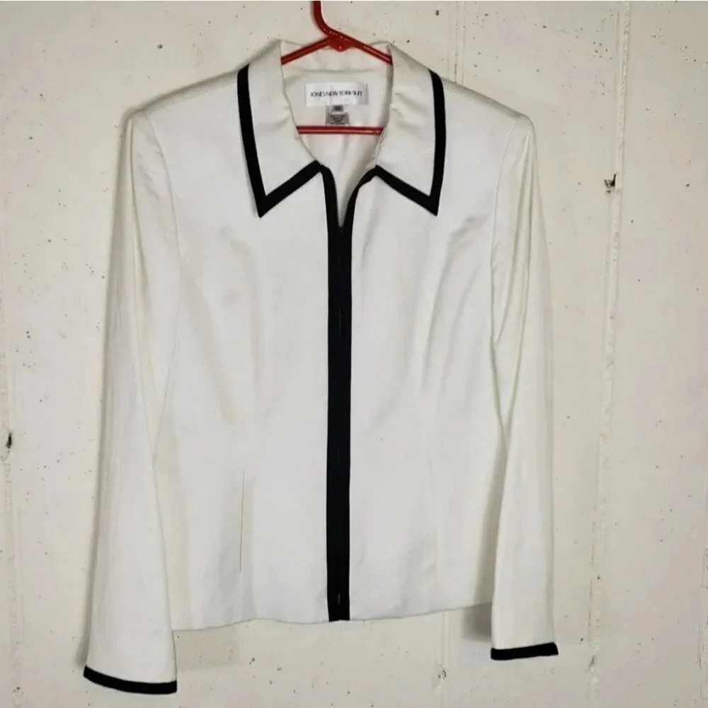 Jones NY 10 white/black trim front zip linen blend blazer/jacket